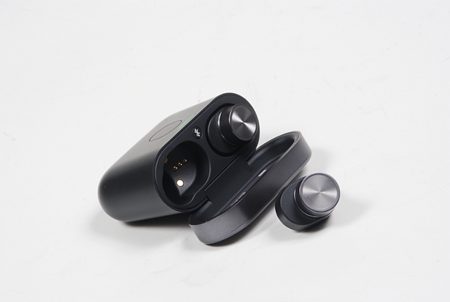 Bowers & Wilkins Px8 & Pi7 S2